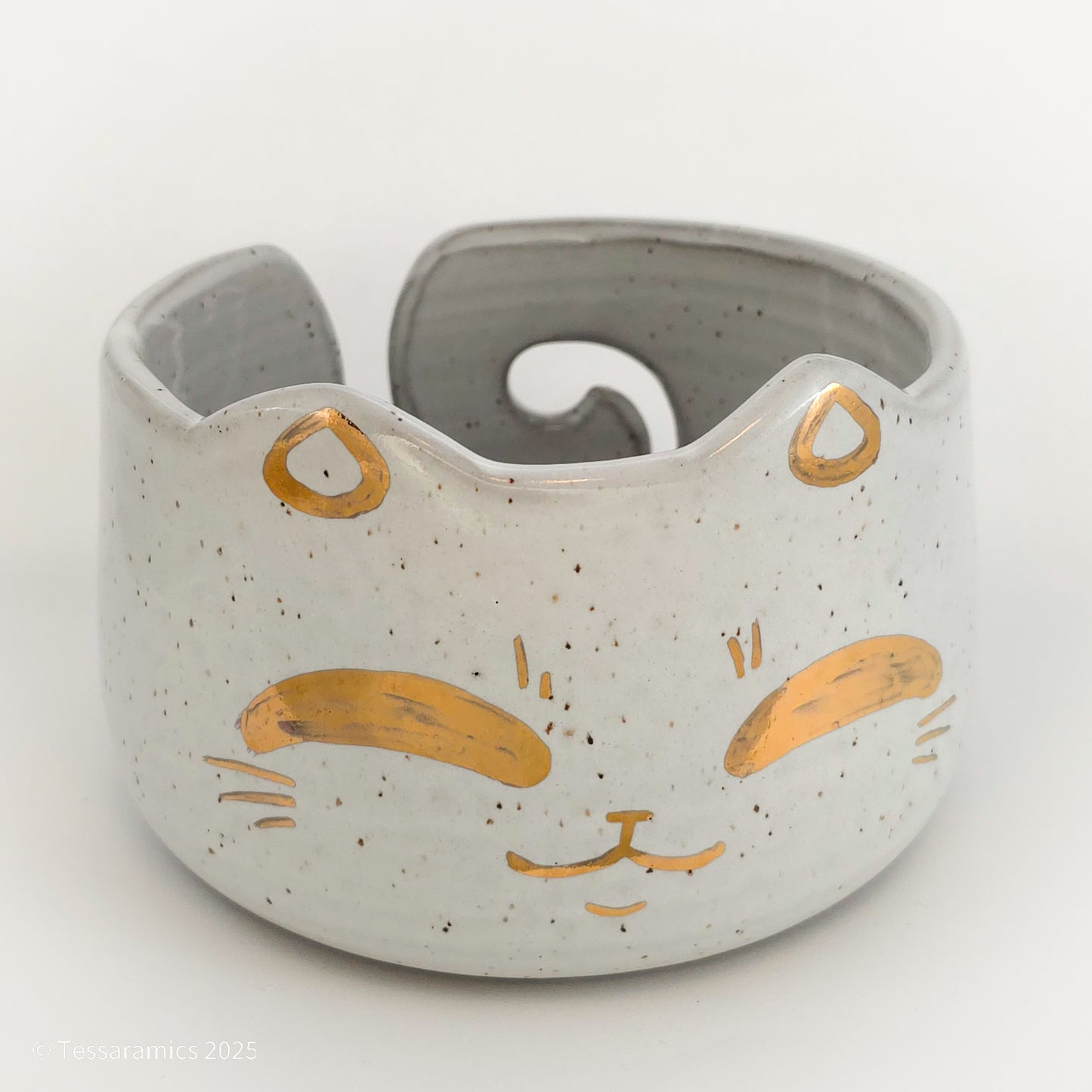Large Cat Yarn Bowl with Gold*