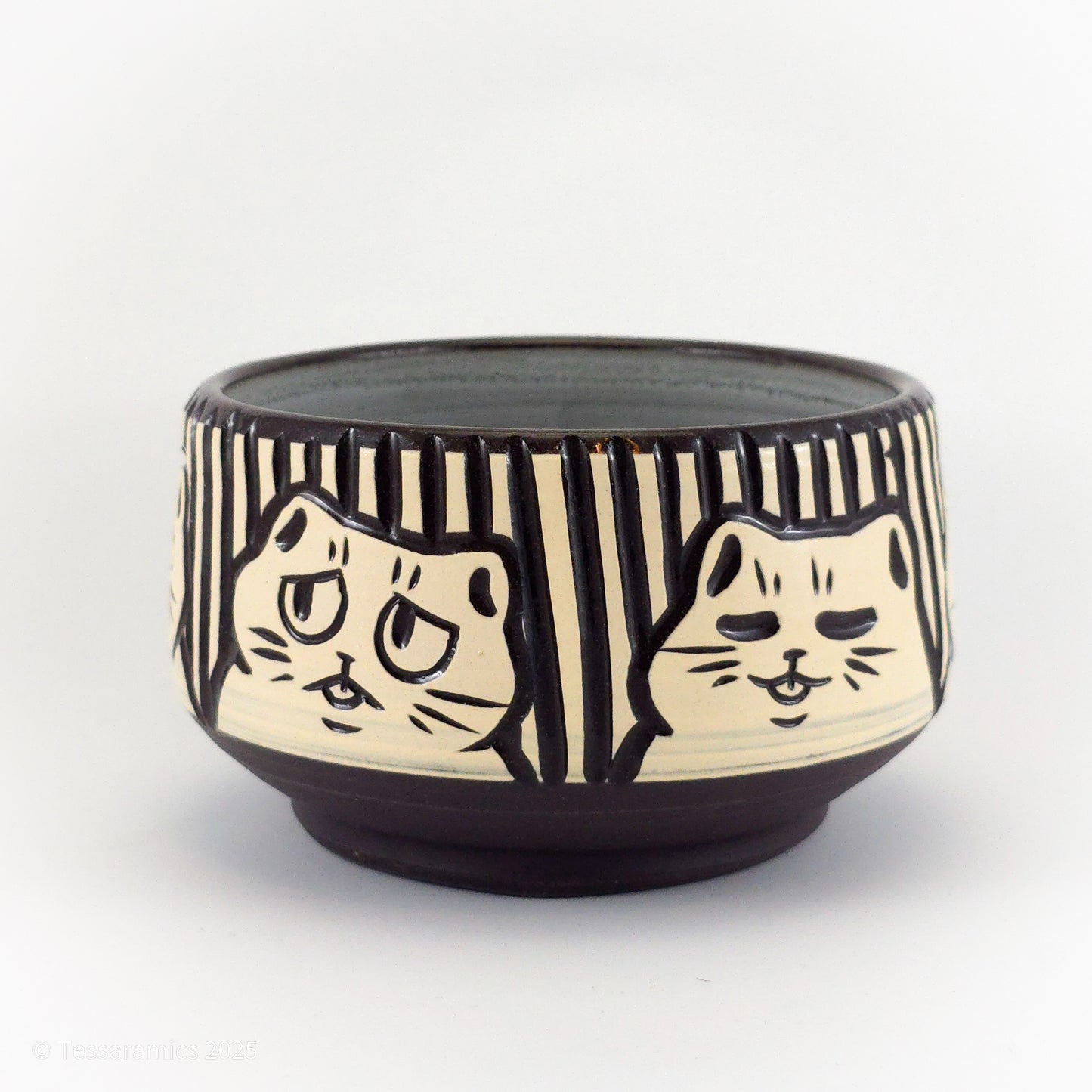 Medium Bowl With Cats
