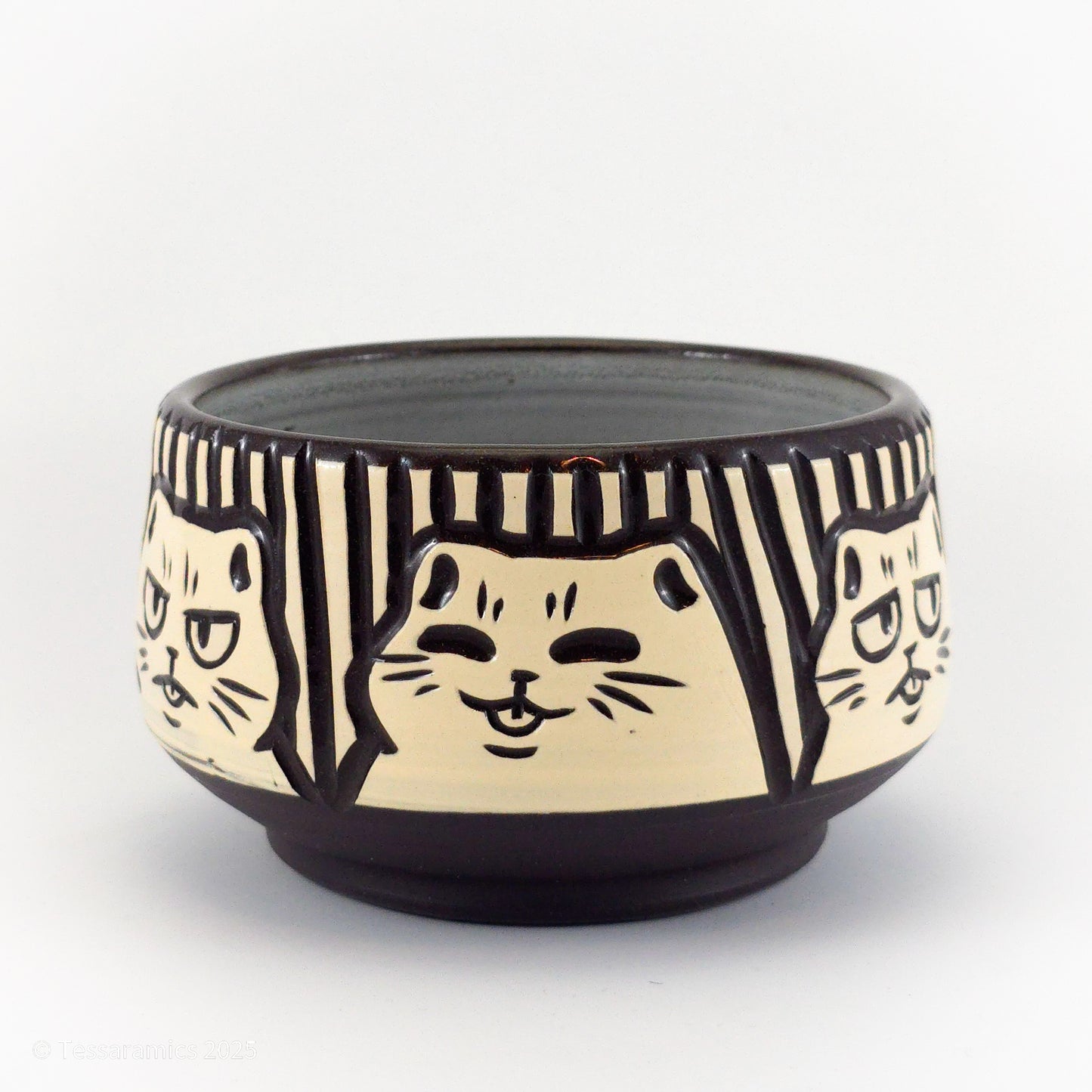 Medium Bowl With Cats