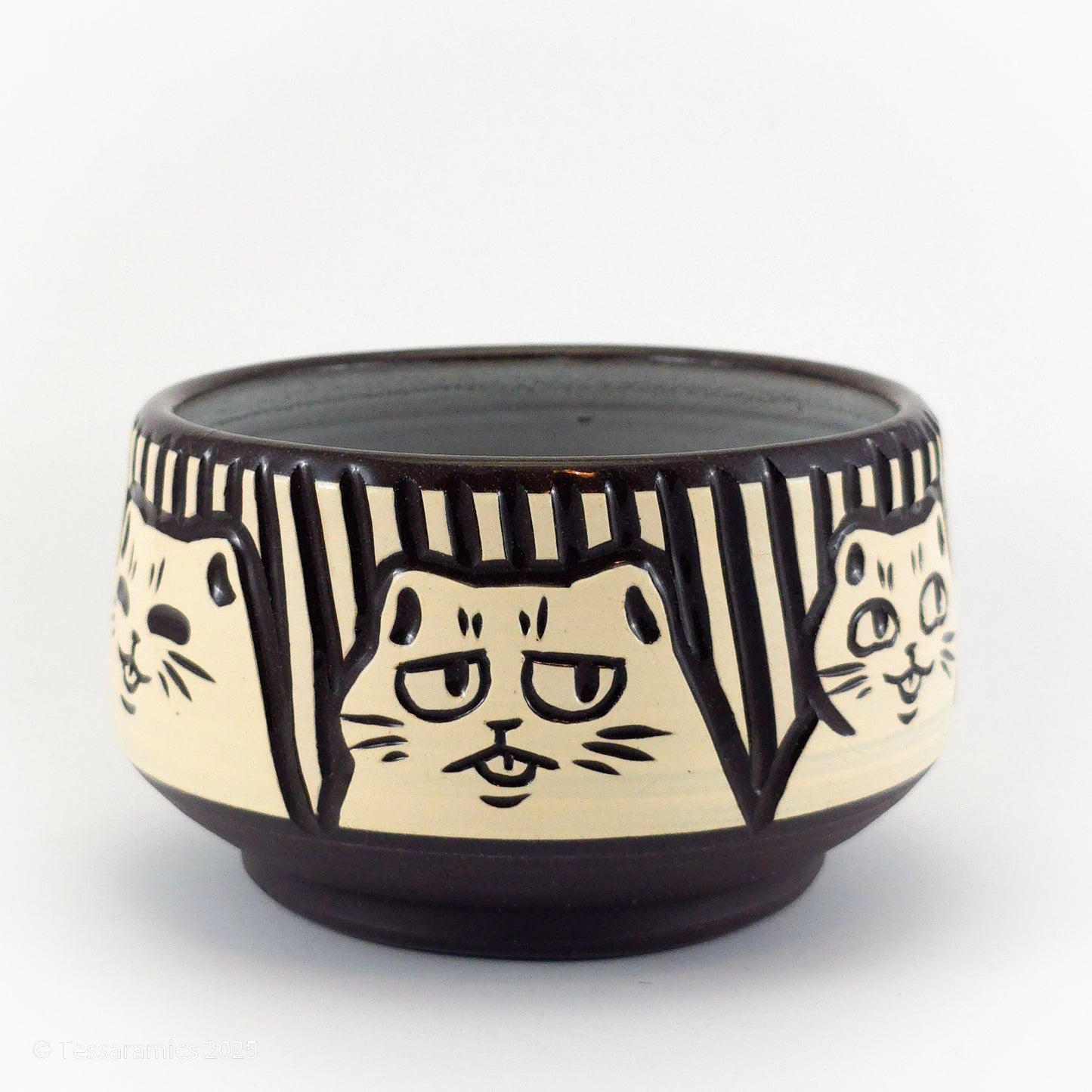 Medium Bowl With Cats