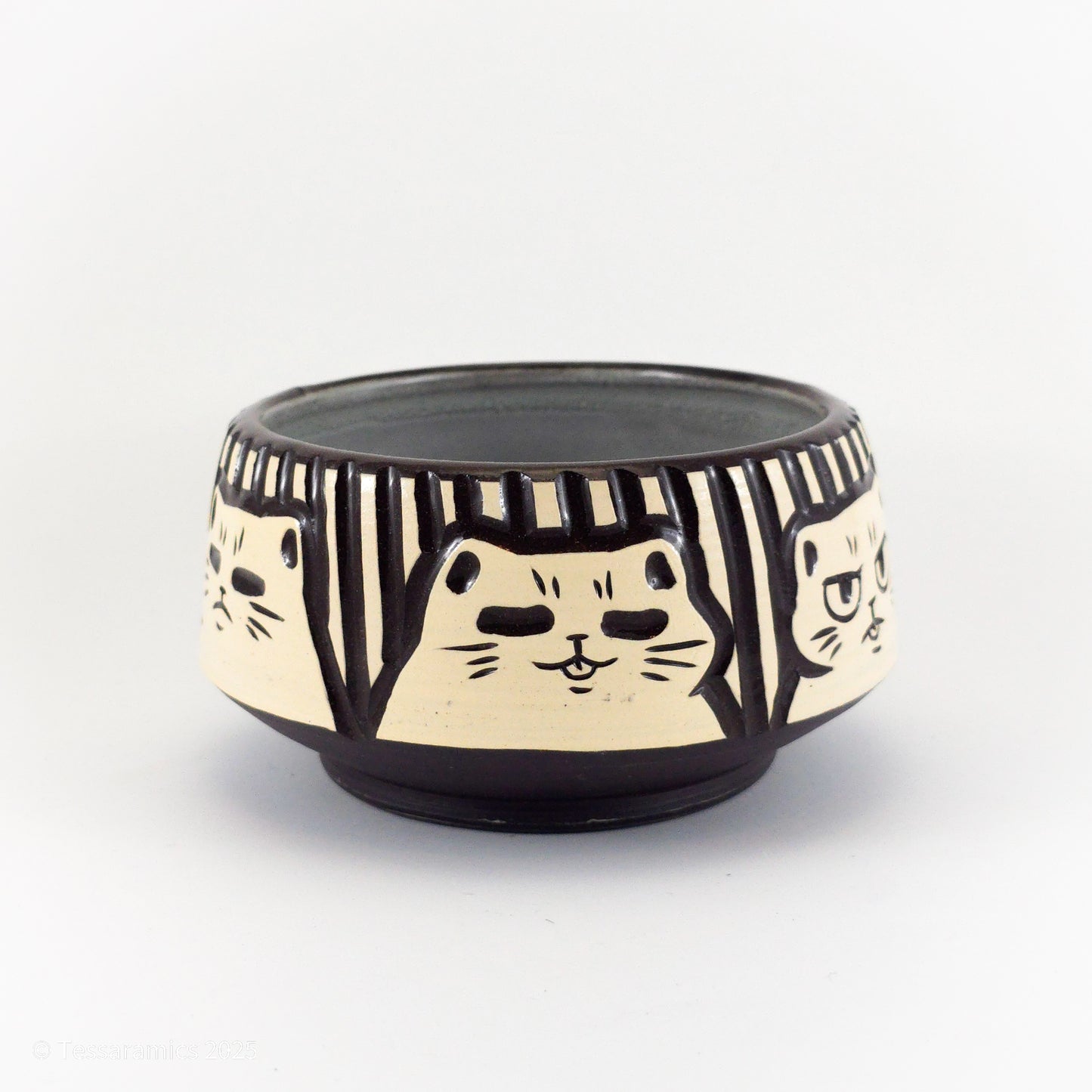 Medium Bowl With Cats