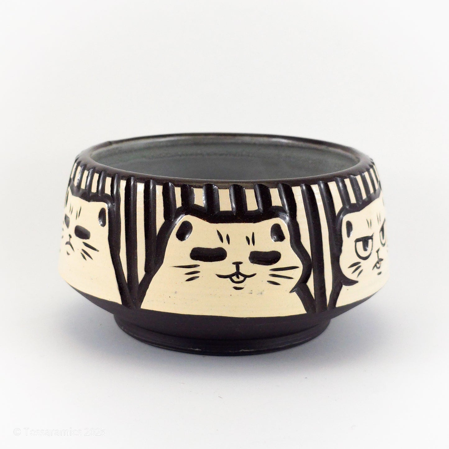 Medium Bowl With Cats