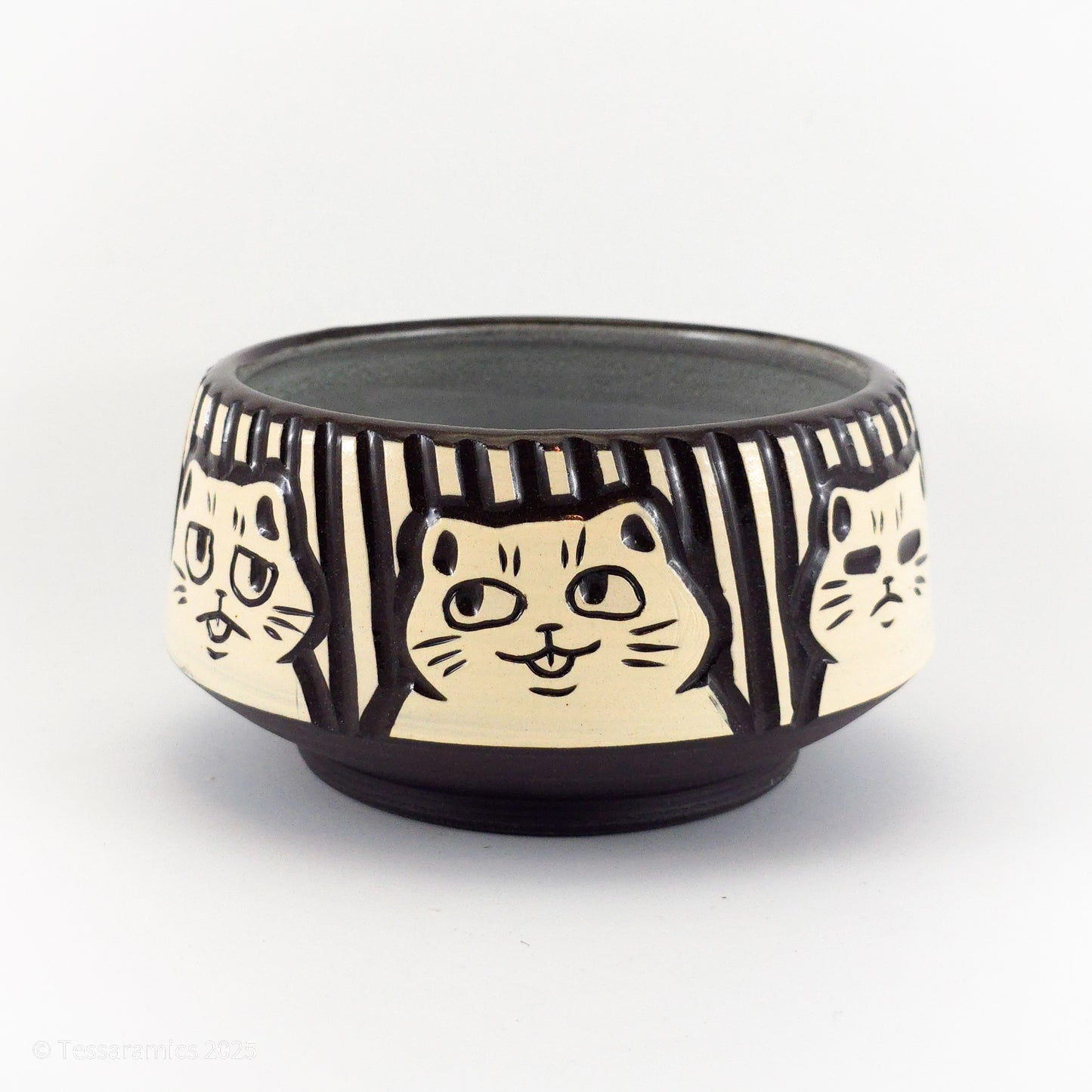 Medium Bowl With Cats